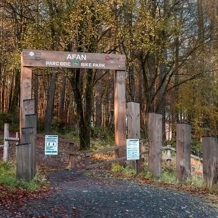 Norton Terrace Charming Home In The Beautiful Afan Forest By Staystaycations Порт Толбът Екстериор снимка