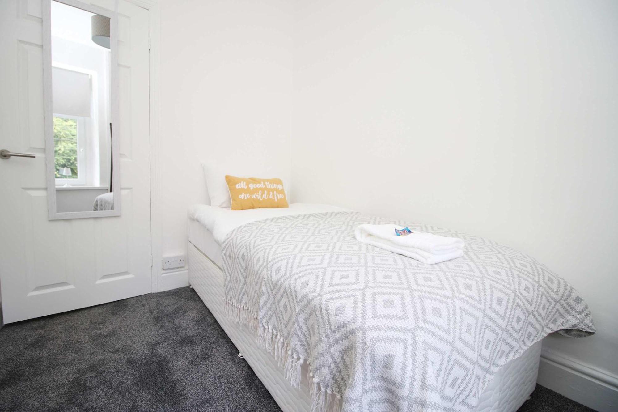 Norton Terrace Charming Home In The Beautiful Afan Forest By Staystaycations Порт Толбът Екстериор снимка