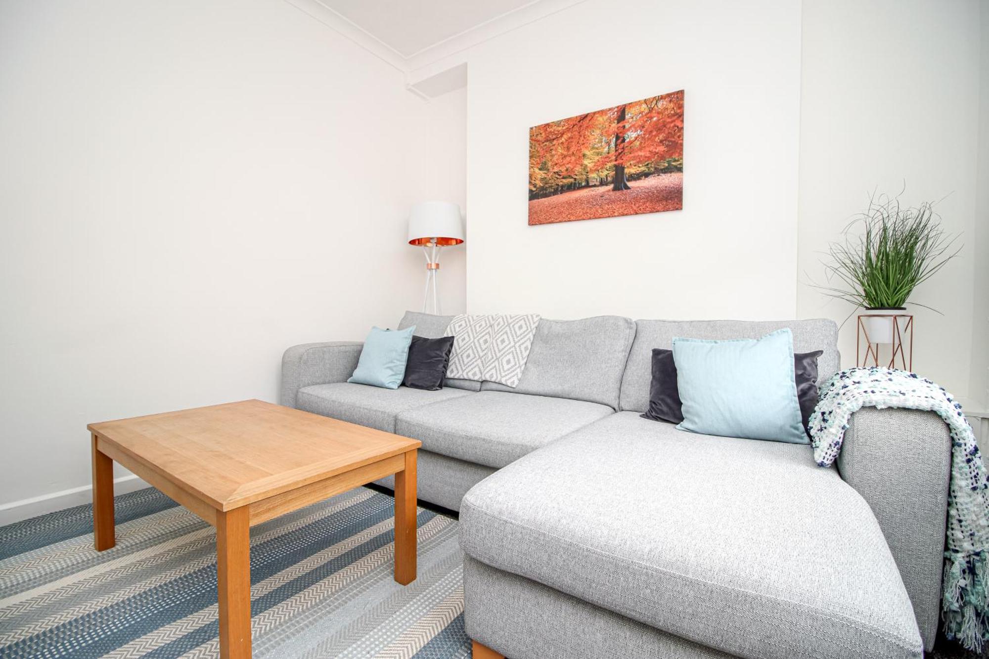 Norton Terrace Charming Home In The Beautiful Afan Forest By Staystaycations Порт Толбът Екстериор снимка