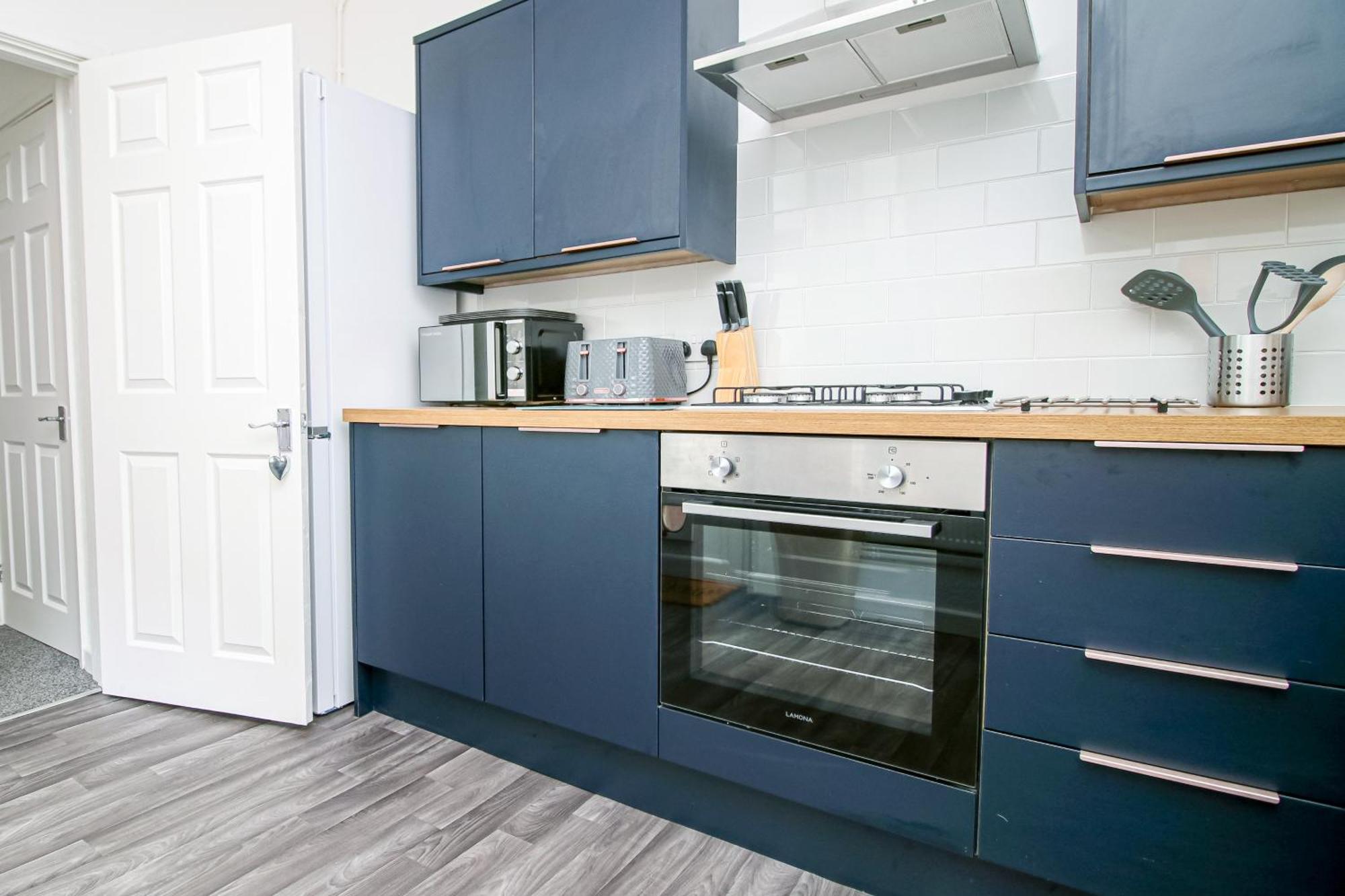Norton Terrace Charming Home In The Beautiful Afan Forest By Staystaycations Порт Толбът Екстериор снимка